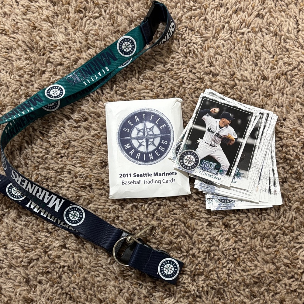 Seattle Mariners Lanyard and Trading Cards